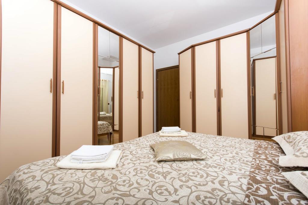 Apartments Meri Seget Vranjica Εξωτερικό φωτογραφία
