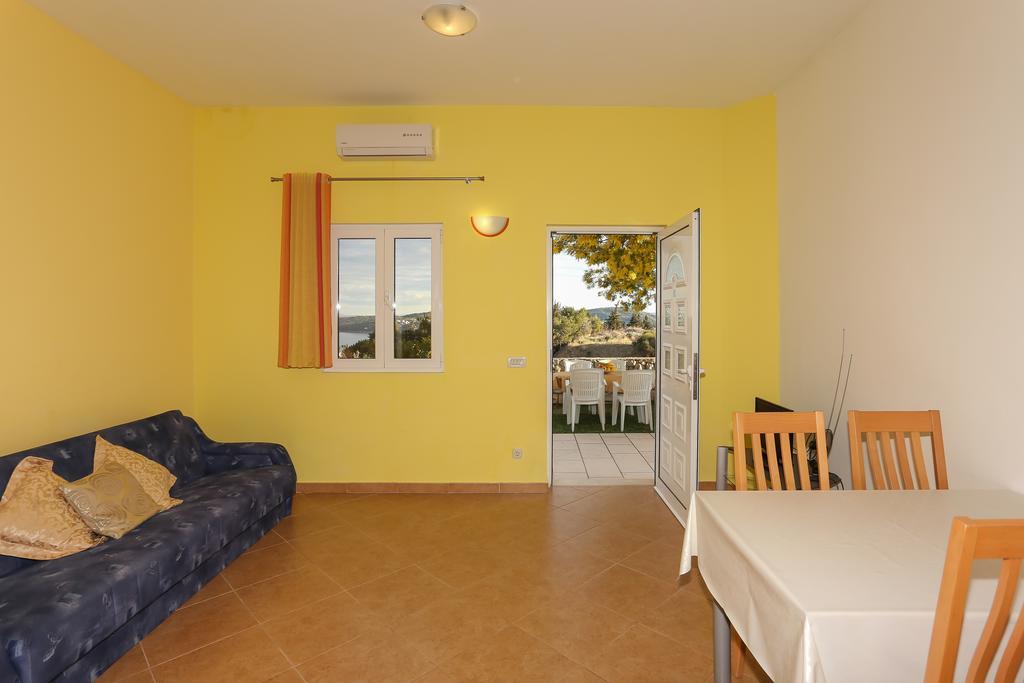 Apartments Meri Seget Vranjica Εξωτερικό φωτογραφία