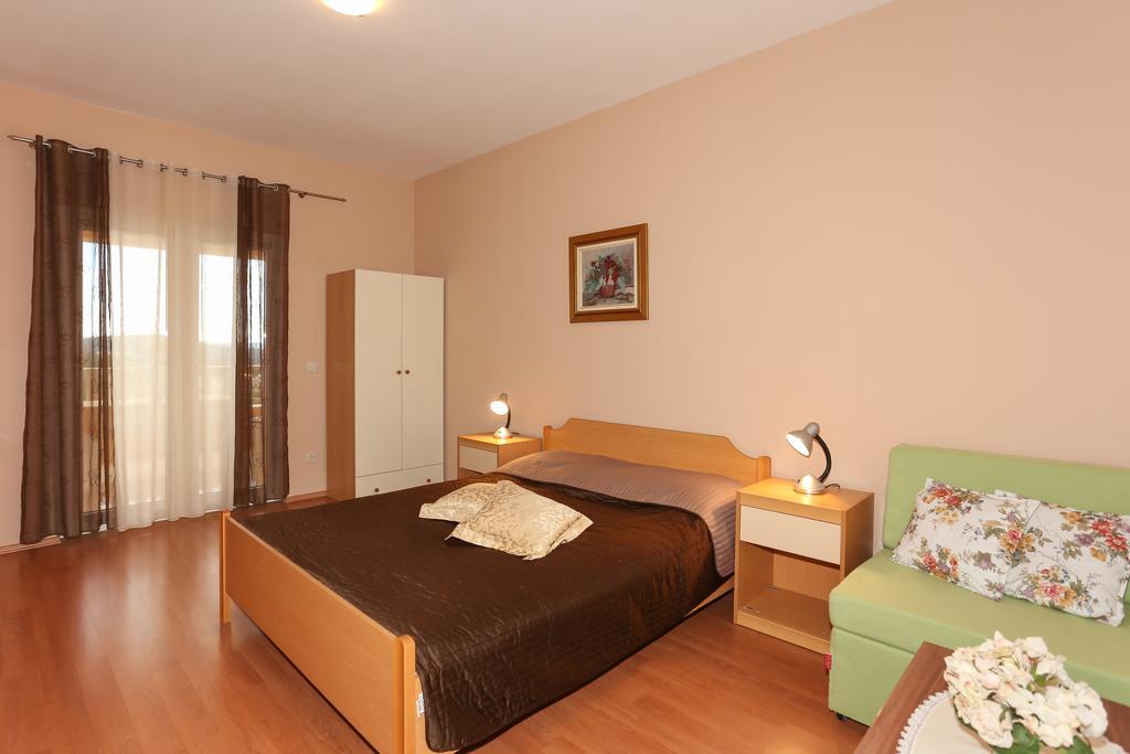 Apartments Meri Seget Vranjica Εξωτερικό φωτογραφία