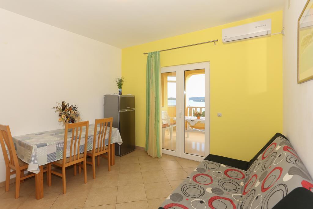 Apartments Meri Seget Vranjica Εξωτερικό φωτογραφία